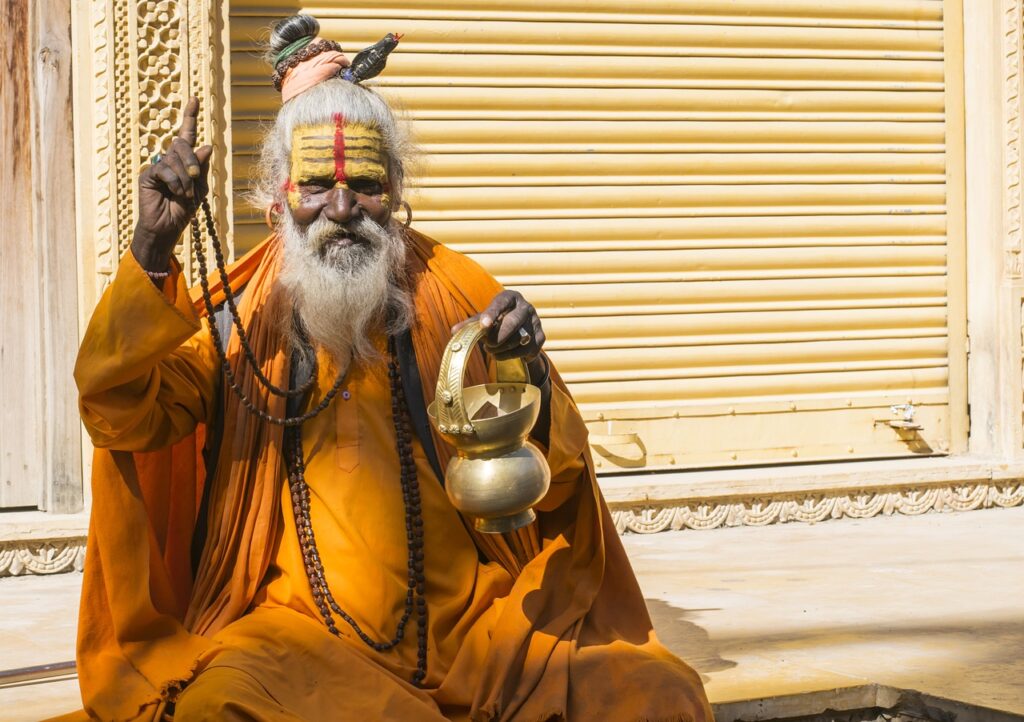 कंजूस और साधु (The Miser and the Sadhu) 
